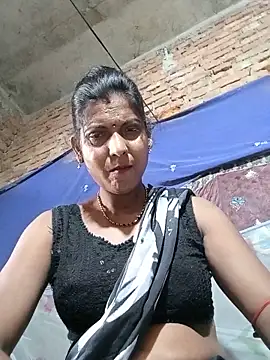 Snapshot of Savita992 chatting on June 12, 2026, 9:08 am Savita992 online show from June 12, 2026, 9:08 am
