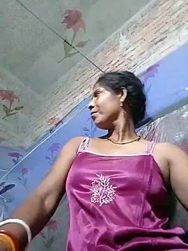 Snapshot of Savita992 chatting on June 12, 2026, 9:14 pm Savita992 online show from June 12, 2026, 9:14 pm