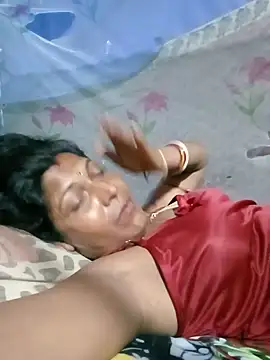 Snapshot of Savita992 chatting on June 15, 2026, 12:57 am Savita992 online show from June 15, 2026, 12:57 am