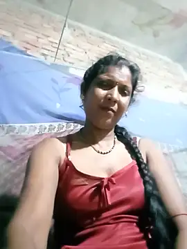 Snapshot of Savita992 chatting on June 18, 2026, 10:58 pm Savita992 online show from June 18, 2026, 10:58 pm
