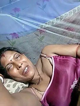 Savita992 online show from July 7, 2026, 7:29 pm