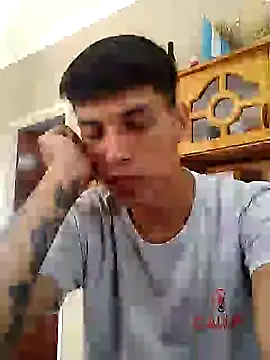Snapshot of frankitocam4 chatting on March 4, 2026, 1:39 pm frankitocam4 online show from March 4, 2026, 1:39 pm