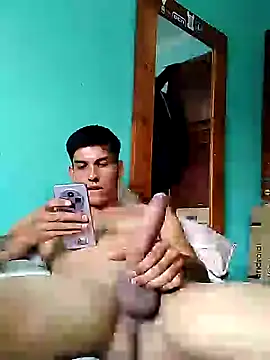 Snapshot of frankitocam4 chatting on March 6, 2026, 5:31 pm frankitocam4 online show from March 6, 2026, 5:31 pm