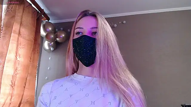 Iris lave online show from November 4, 2025, 1:21 pm