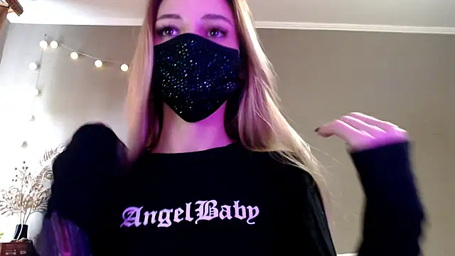Iris lave online show from May 9, 2026, 1:49 pm