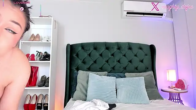 naughty fun room online show from July 28, 2026, 11:04 pm