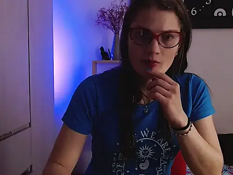 Camila-ventura online show from October 16, 2025, 7:04 pm