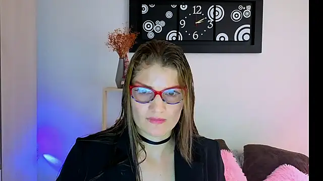 Snapshot of Camila-ventura chatting on December 14, 2025, 7:07 pm Camila-ventura online show from December 14, 2025, 7:07 pm