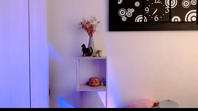 Snapshot of Camila-ventura chatting on February 11, 2026, 7:52 pm Camila-ventura online show from February 11, 2026, 7:52 pm