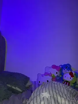 Maddy w online show from October 31, 2025, 10:00 pm