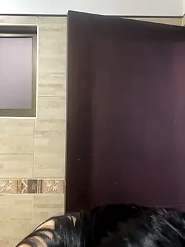 lucy grey25 online show from October 10, 2025, 3:33 pm