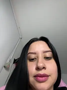 lucy grey25 online show from February 17, 2026, 2:02 pm