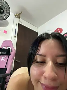 lucy grey25 online show from February 26, 2026, 1:48 am