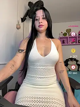 lucy grey25 online show from June 10, 2026, 8:08 pm