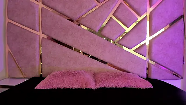 Snapshot of Zafiro_claire chatting on October 21, 2025, 6:41 pm Zafiro claire online show from October 21, 2025, 6:41 pm