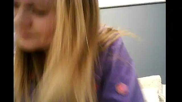 Ginger-bb online show from December 3, 2025, 7:38 am