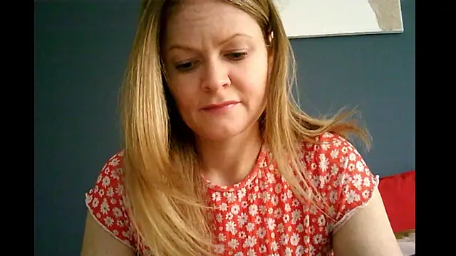 Snapshot of Ginger-bb chatting on March 17, 2026, 7:01 am Ginger-bb online show from March 17, 2026, 7:01 am