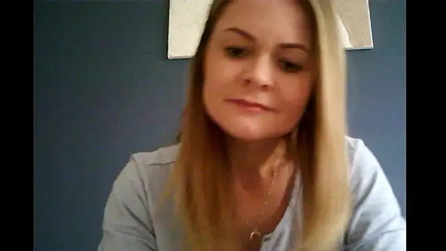 Snapshot of Ginger-bb chatting on March 25, 2026, 6:52 am Ginger-bb online show from March 25, 2026, 6:52 am