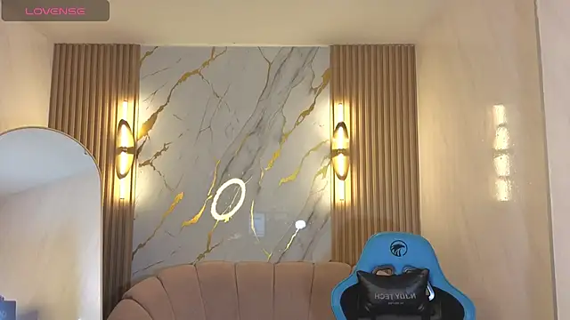 Snapshot of _Mia_sweet_b chatting on October 15, 2025, 1:11 pm  Mia sweet b online show from October 15, 2025, 1:11 pm