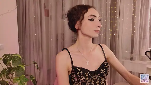 Queen of tease online show from October 13, 2025, 4:51 pm