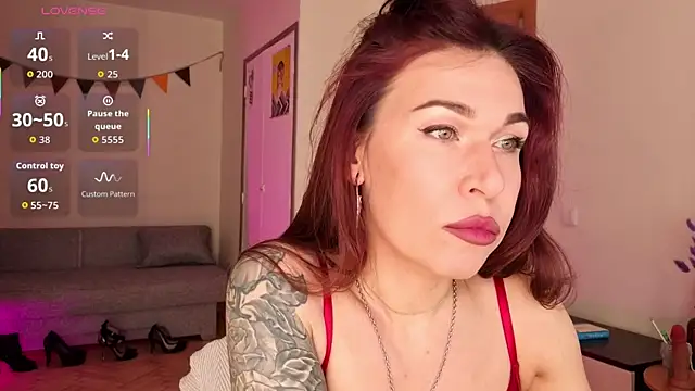 Snapshot of ReginaFoXXXy chatting on April 13, 2026, 11:05 am ReginaFoXXXy online show from April 13, 2026, 11:05 am