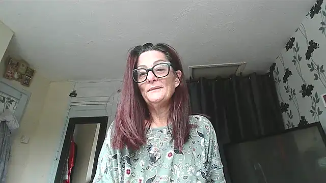 Mistress-Ivy51 online show from May 6, 2026, 5:25 am