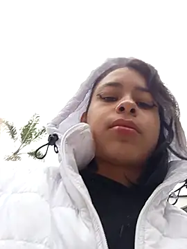 Snapshot of Tendercouple1 chatting on September 27, 2025, 12:21 pm Tendercouple1 online show from September 27, 2025, 12:21 pm