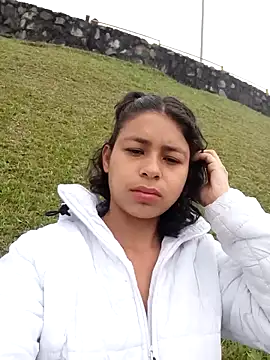 Snapshot of Tendercouple1 chatting on October 6, 2025, 3:31 pm Tendercouple1 online show from October 6, 2025, 3:31 pm