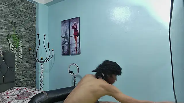 Snapshot of Alex_and_Rose__ chatting on September 15, 2025, 1:22 pm Alex and Rose   online show from September 15, 2025, 1:22 pm