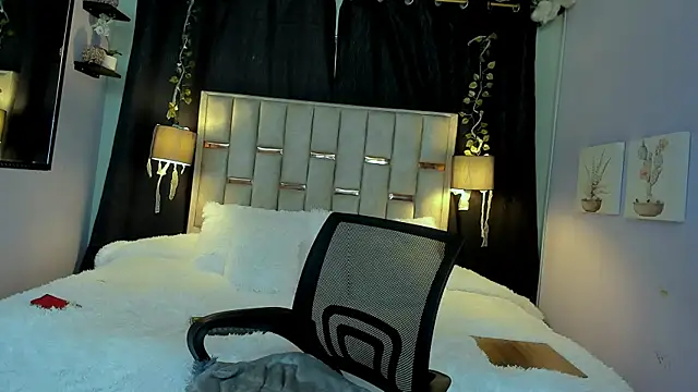 Hanzking01 online show from November 3, 2025, 3:08 am