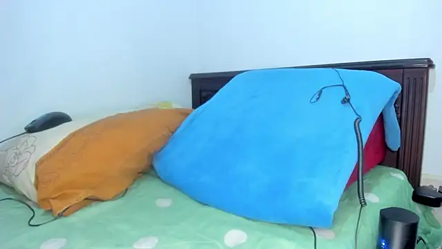 Snapshot of Daniel_Ny_ chatting on October 1, 2025, 7:36 am Daniel Ny  online show from October 1, 2025, 7:36 am