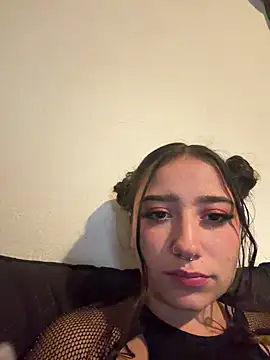 venuss09 s online show from May 28, 2026, 1:36 am