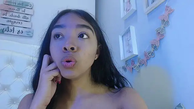 Snapshot of pocahontamoon chatting on September 19, 2025, 1:01 pm pocahontamoon online show from September 19, 2025, 1:01 pm