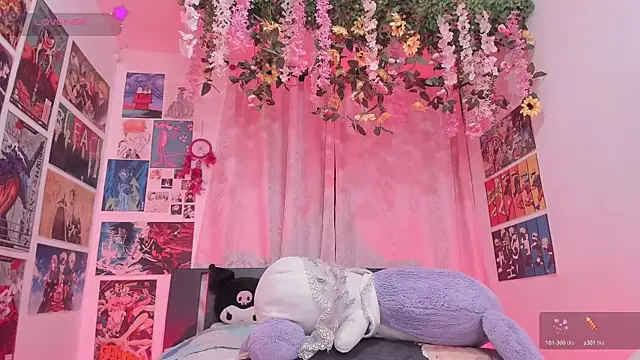 FluffyMelons online show from July 6, 2026, 11:07 pm