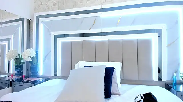 Snapshot of melodycharlotte chatting on September 22, 2025, 12:51 pm melodycharlotte online show from September 22, 2025, 12:51 pm