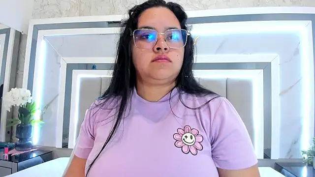 Snapshot of melodycharlotte chatting on October 28, 2025, 12:30 pm melodycharlotte online show from October 28, 2025, 12:30 pm