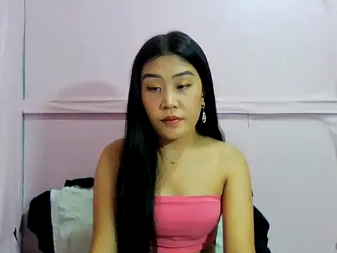 Snapshot of YourWildestDoll chatting on April 3, 2026, 4:49 pm YourWildestDoll online show from April 3, 2026, 4:49 pm
