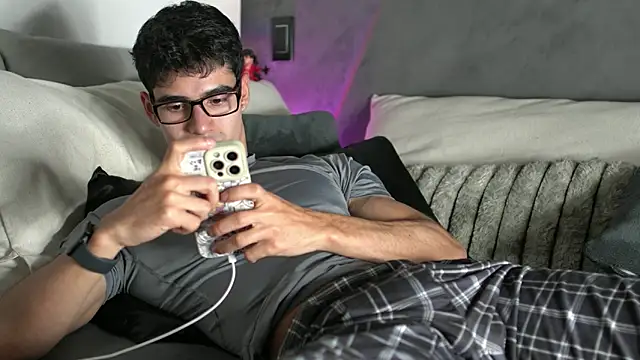 joesteel online show from May 5, 2026, 1:57 am