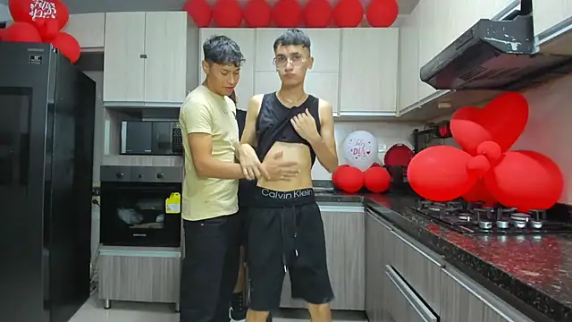 Snapshot of Crazymen_hot chatting on September 20, 2025, 11:17 pm Crazymen hot online show from September 20, 2025, 11:17 pm