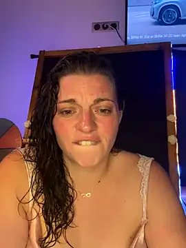 coquineronde online show from September 19, 2025, 8:09 pm