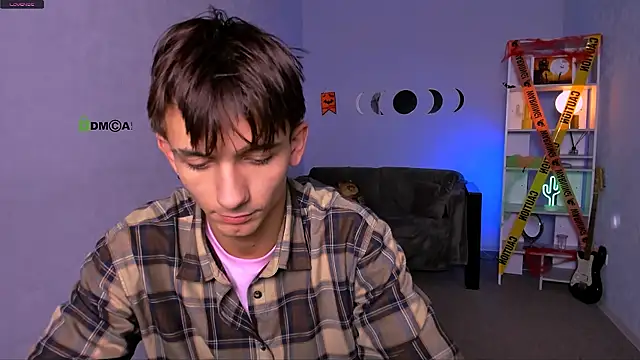 tobi yours online show from October 22, 2025, 12:38 pm