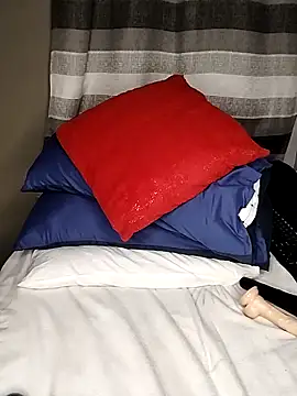 Berryangel03 online show from October 28, 2025, 2:04 am