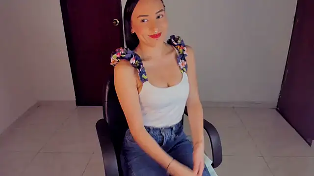 Snapshot of Madison_charlotte chatting on February 21, 2026, 8:26 am Madison charlotte online show from February 21, 2026, 8:26 am