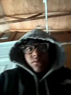 Tu GataLinda online show from October 15, 2025, 2:06 pm