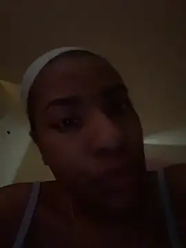 Tu GataLinda online show from February 19, 2026, 7:43 pm