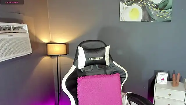 SexGoddess Seraphina online show from October 7, 2025, 1:08 pm