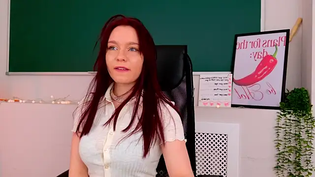 NoraHaynes online show from April 28, 2026, 3:11 am