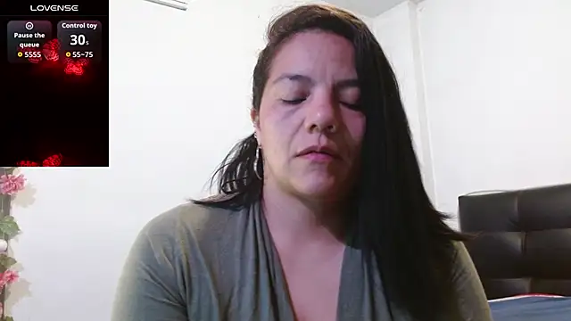 Snapshot of Megan_Milf__ chatting on March 4, 2026, 12:33 pm Megan Milf online show from March 4, 2026, 12:33 pm