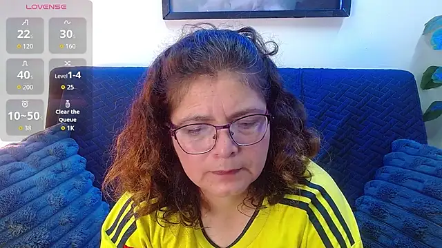 Snapshot of Linda_banks_ chatting on October 16, 2025, 12:55 am Linda banks online show from October 16, 2025, 12:55 am