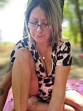 Milena-MilfaXXX online show from August 9, 2026, 3:23 am